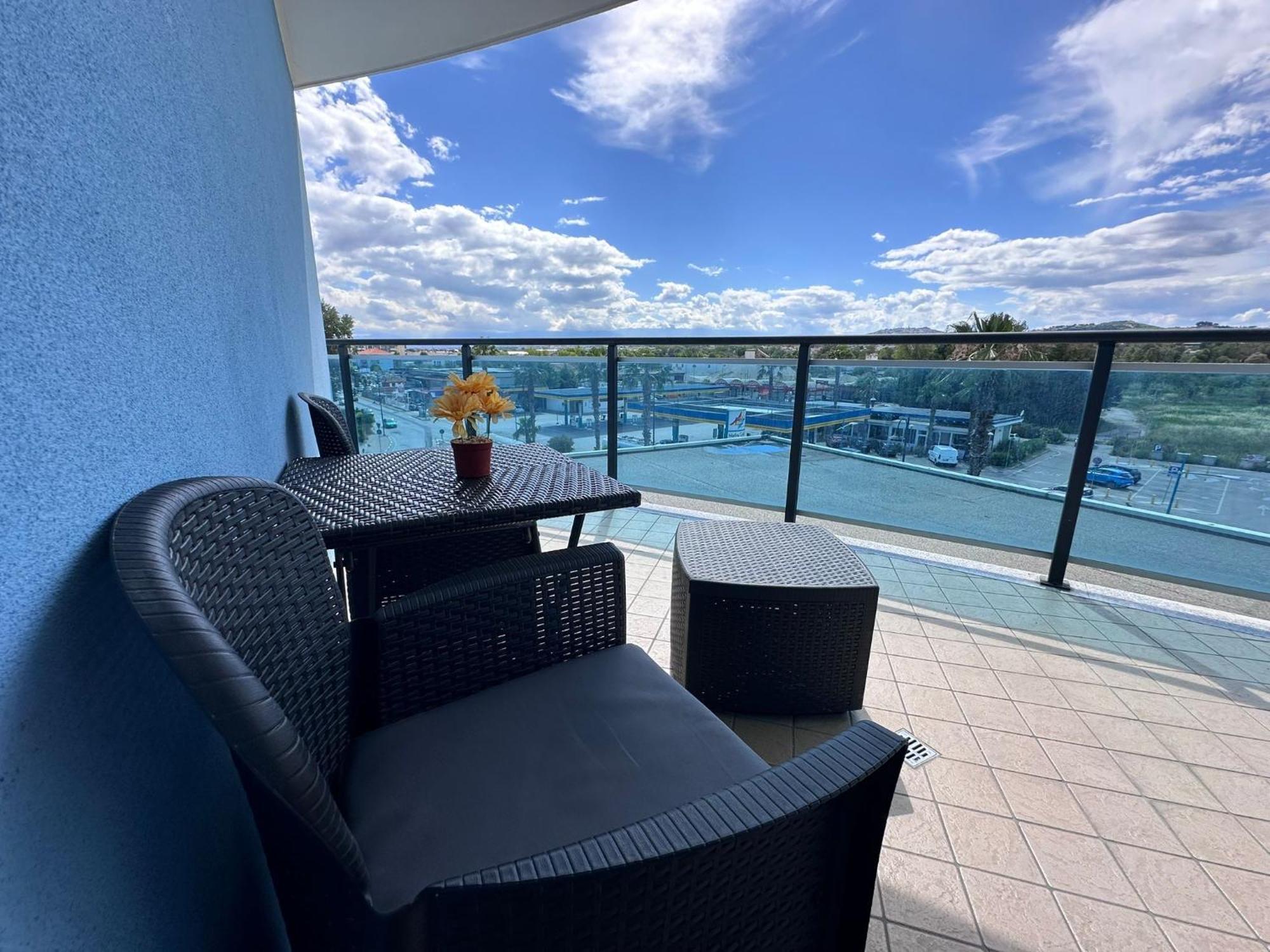 Montesilvano Marina B&B Palazzo Del Toro المظهر الخارجي الصورة